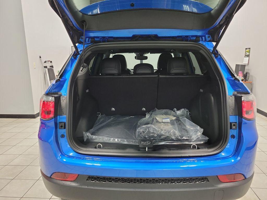 new 2025 Jeep Compass car, priced at $35,360