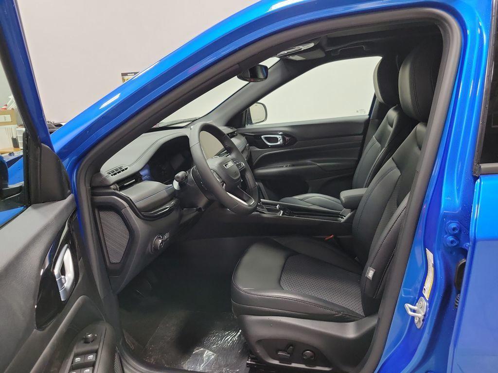 new 2025 Jeep Compass car, priced at $35,360