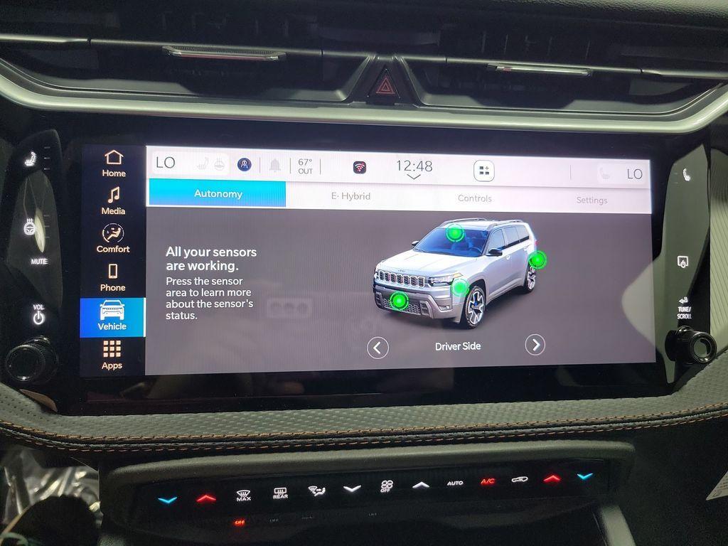 new 2026 Jeep Cherokee car, priced at $39,718
