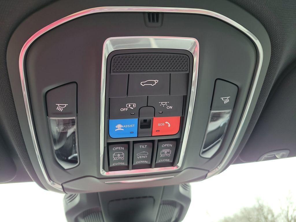 new 2026 Jeep Cherokee car, priced at $44,219