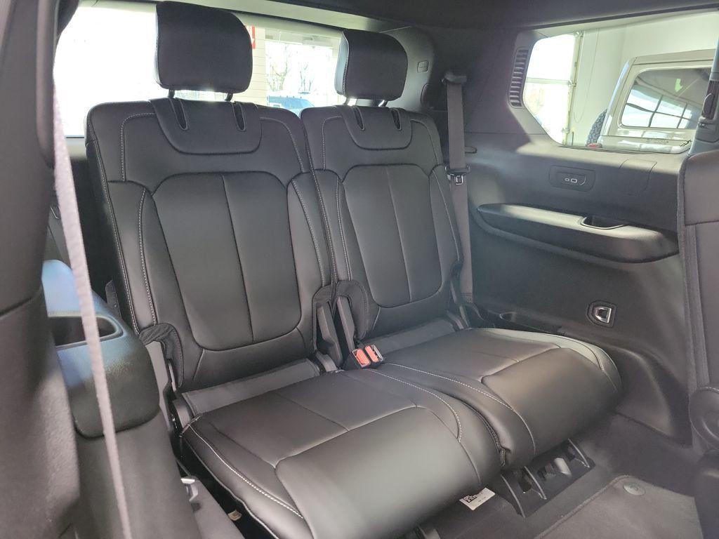 new 2025 Jeep Grand Cherokee L car, priced at $46,914