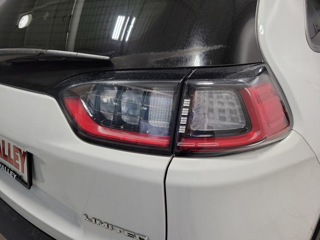 used 2019 Jeep Cherokee car, priced at $17,999