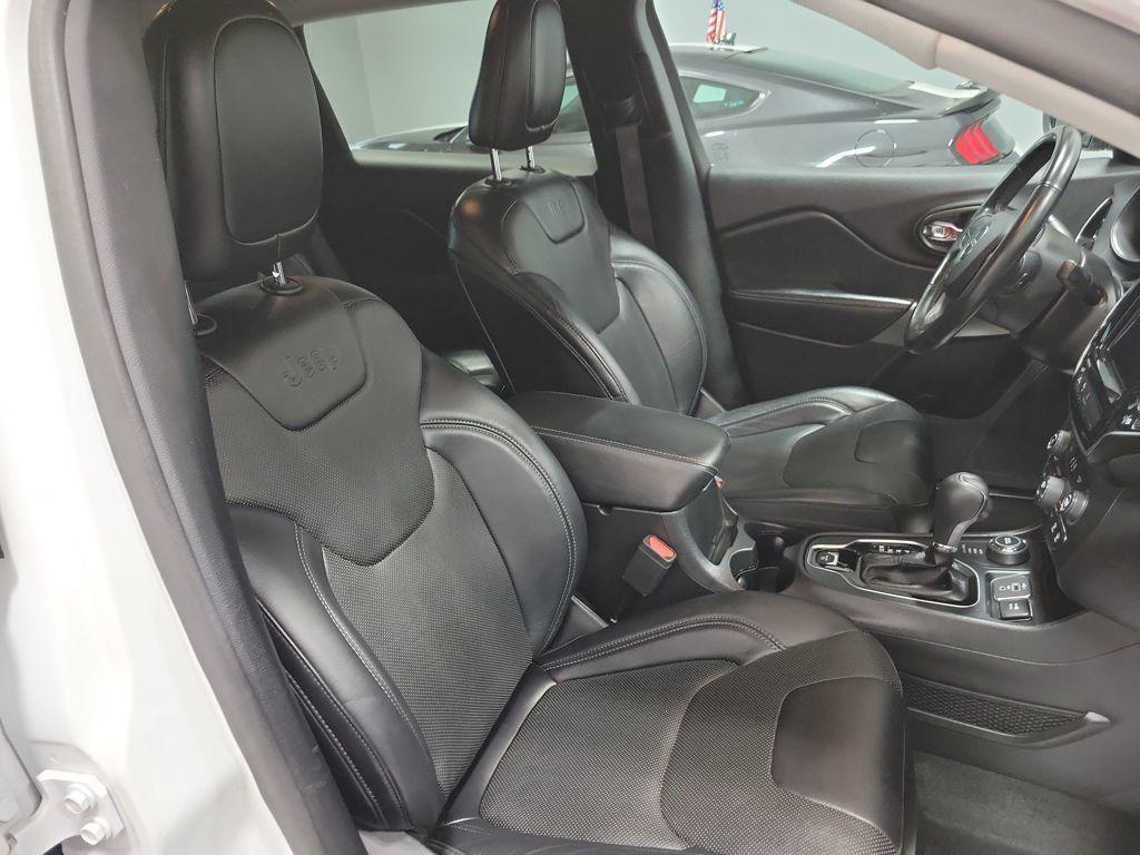 used 2019 Jeep Cherokee car, priced at $18,499