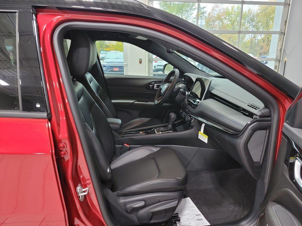 new 2026 Jeep Compass car, priced at $35,221