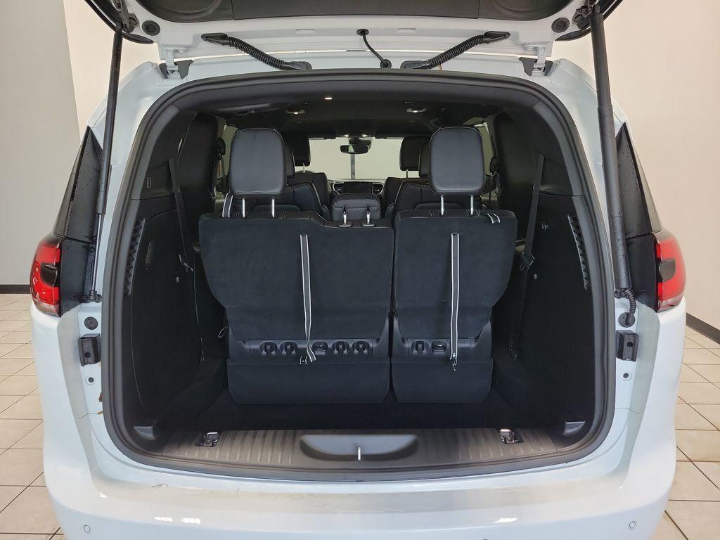 new 2026 Chrysler Pacifica car, priced at $43,860