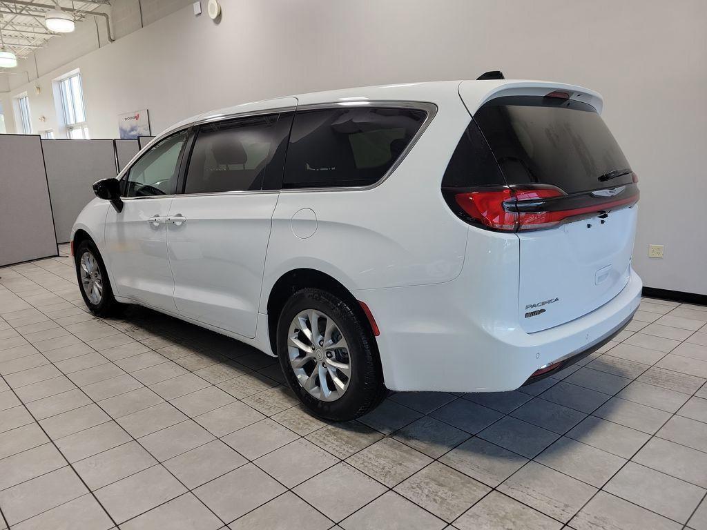new 2026 Chrysler Pacifica car, priced at $43,860
