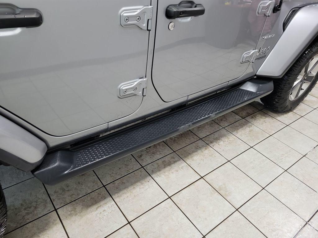 used 2021 Jeep Wrangler Unlimited car, priced at $25,738