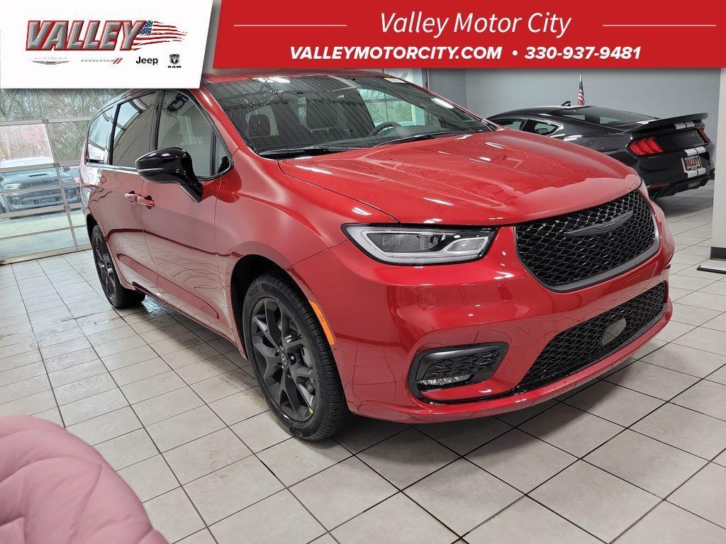 new 2026 Chrysler Pacifica car, priced at $47,800