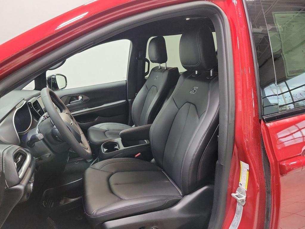 new 2026 Chrysler Pacifica car, priced at $47,800