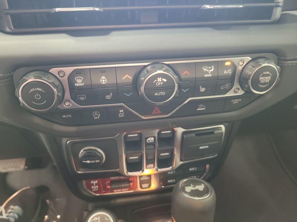 new 2026 Jeep Wrangler car, priced at $55,579