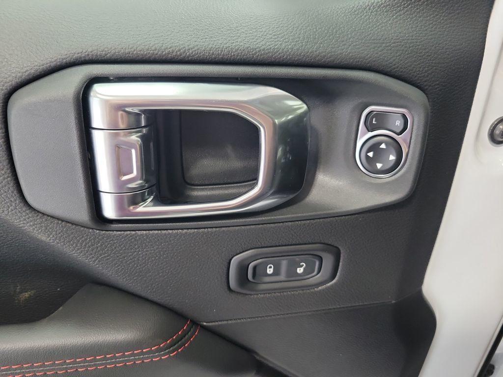 new 2026 Jeep Wrangler car, priced at $55,579