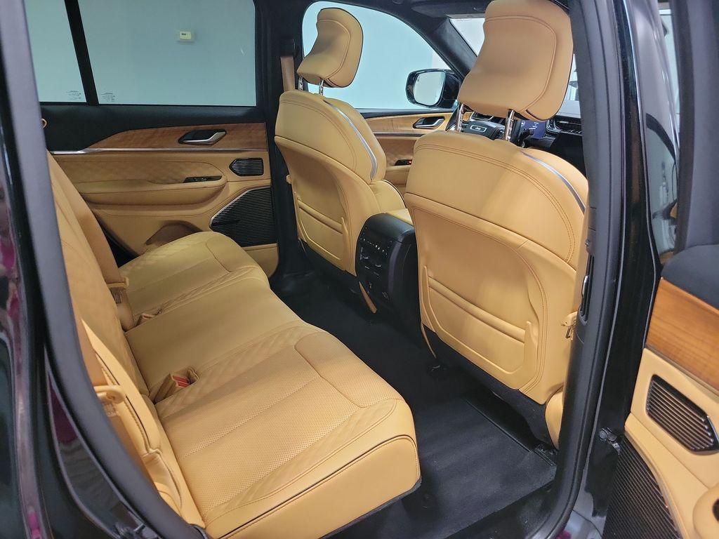 used 2022 Jeep Grand Cherokee car, priced at $33,000