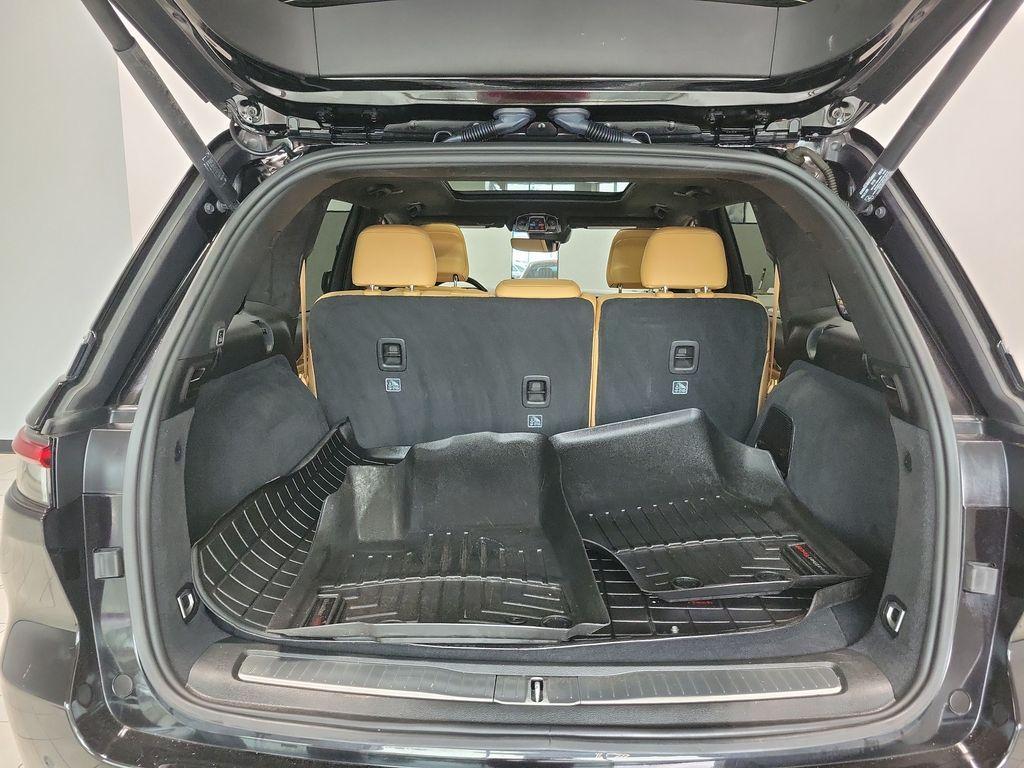 used 2022 Jeep Grand Cherokee car, priced at $33,000
