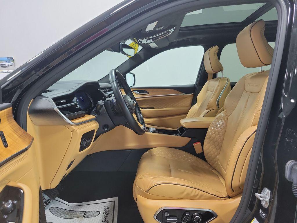 used 2022 Jeep Grand Cherokee car, priced at $33,000