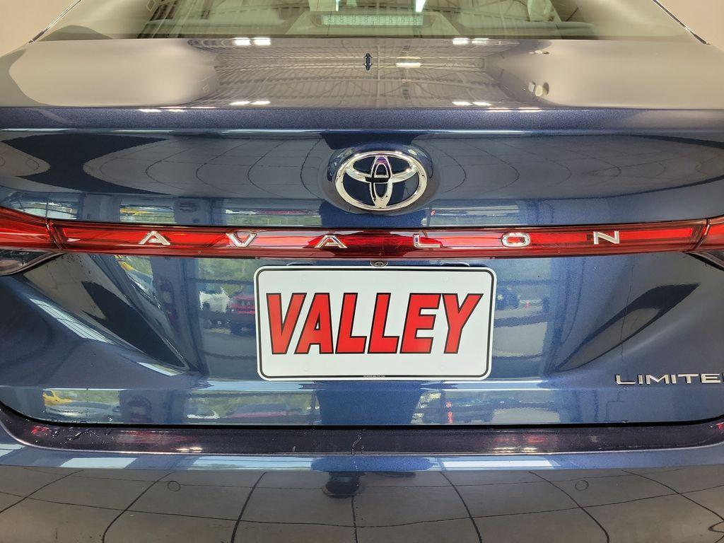 used 2019 Toyota Avalon car, priced at $28,000