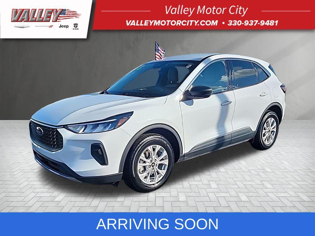used 2023 Ford Escape car, priced at $20,787