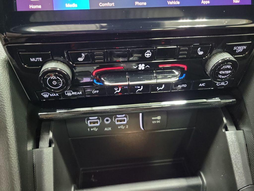 new 2025 Jeep Grand Cherokee car, priced at $49,186