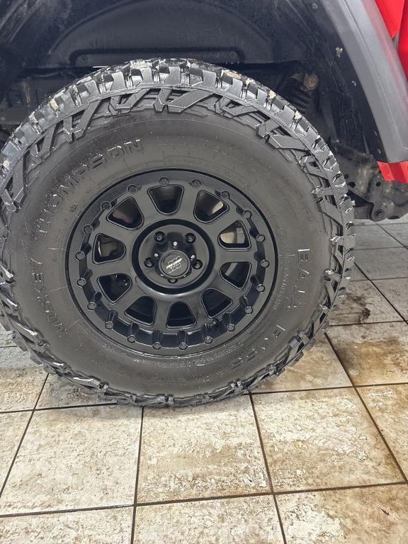 used 2020 Jeep Gladiator car, priced at $25,999