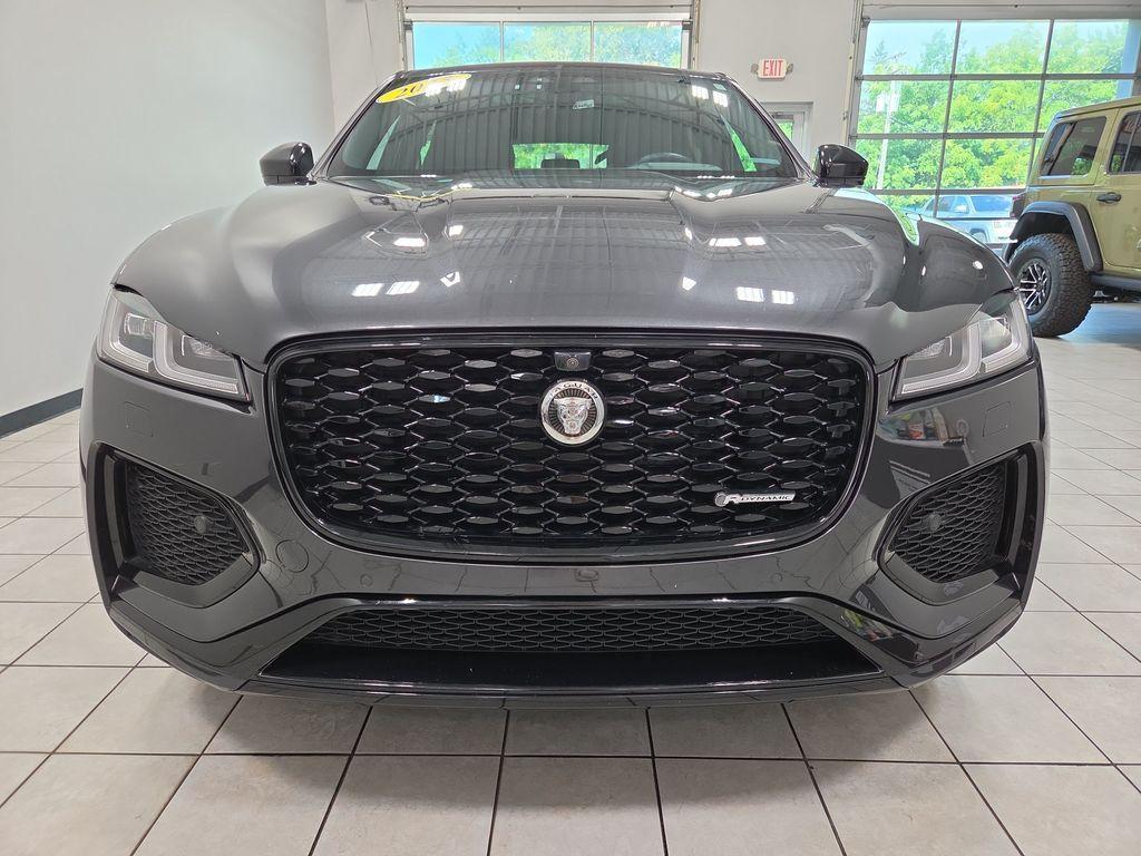 Jaguar F-Pace view 6