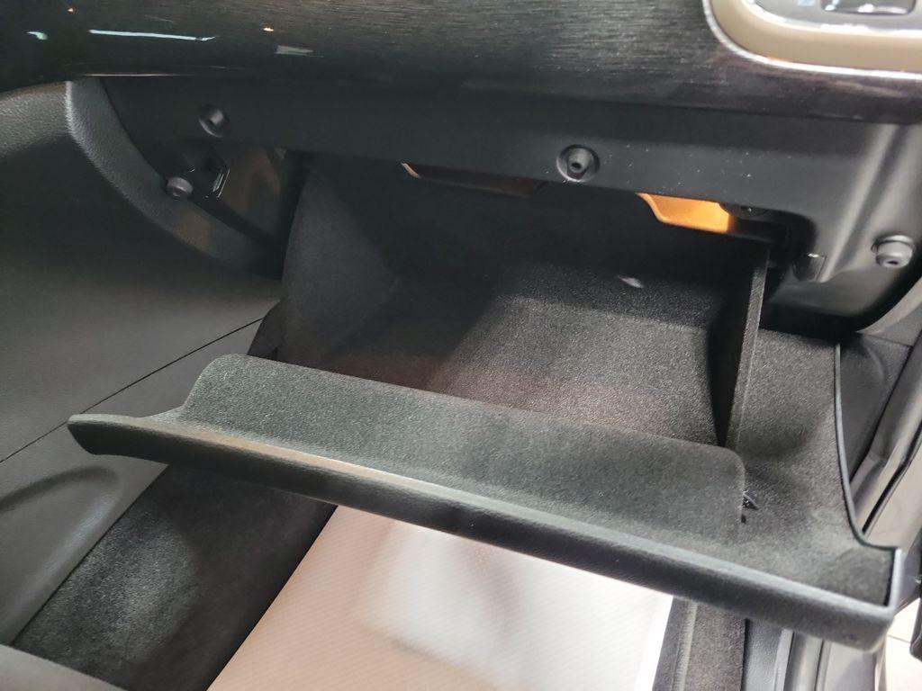 used 2016 Jeep Grand Cherokee car, priced at $13,497