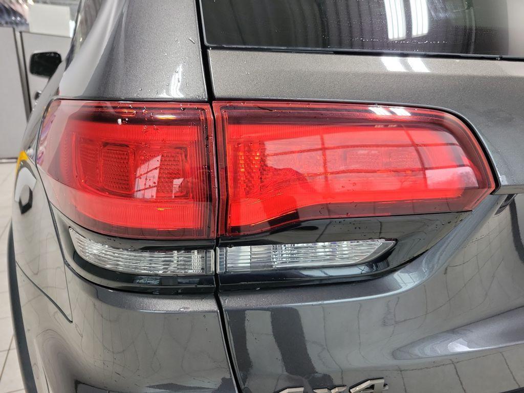 used 2016 Jeep Grand Cherokee car, priced at $13,497