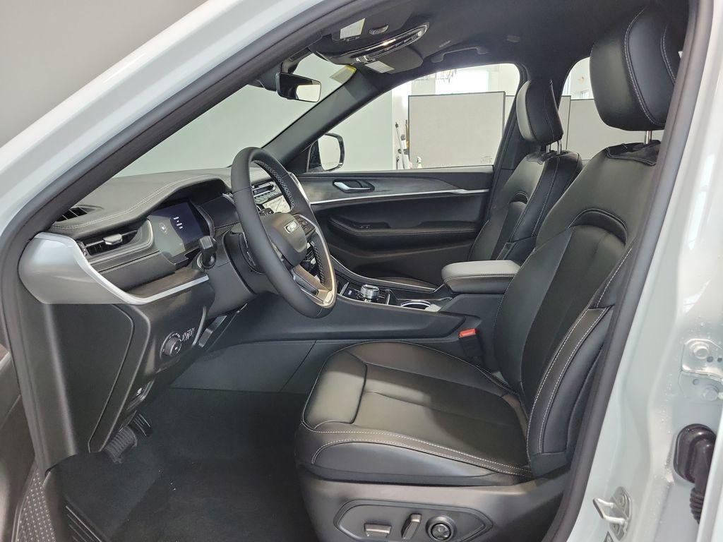 new 2025 Jeep Grand Cherokee L car, priced at $44,791