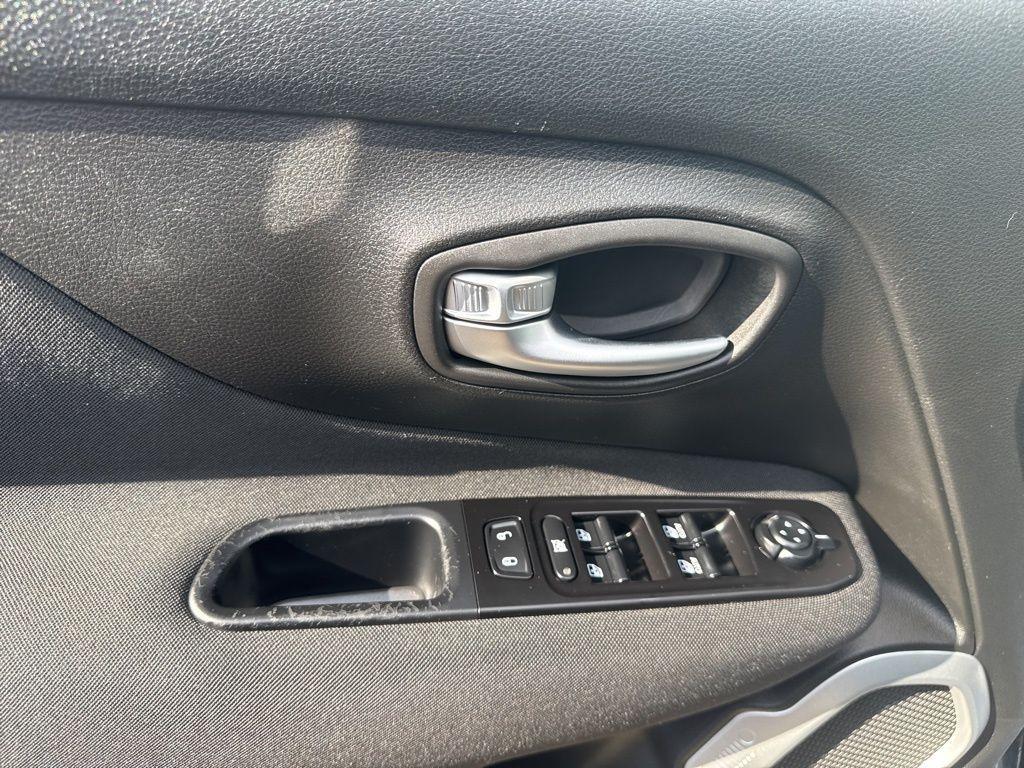 used 2021 Jeep Renegade car, priced at $17,799