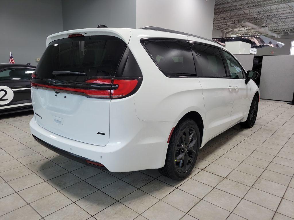 new 2026 Chrysler Pacifica car, priced at $47,305