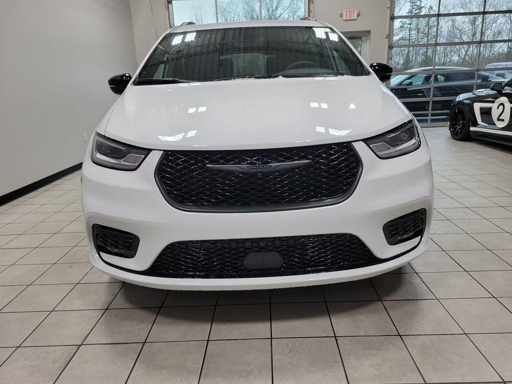 new 2026 Chrysler Pacifica car, priced at $47,305