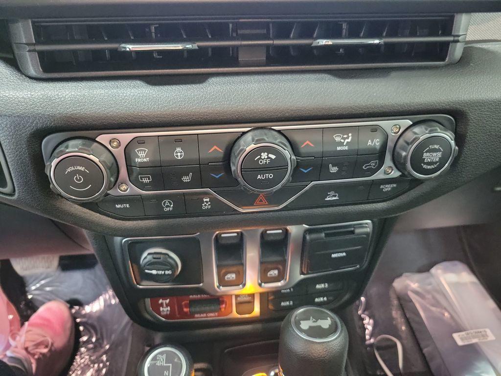 new 2026 Jeep Wrangler car, priced at $48,131