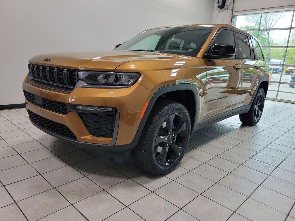 new 2026 Jeep Grand Cherokee car, priced at $48,690