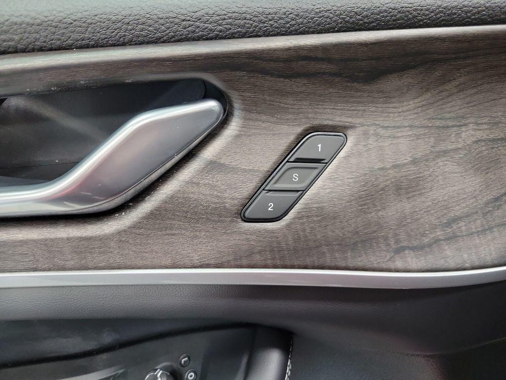 new 2026 Jeep Grand Cherokee car, priced at $50,210