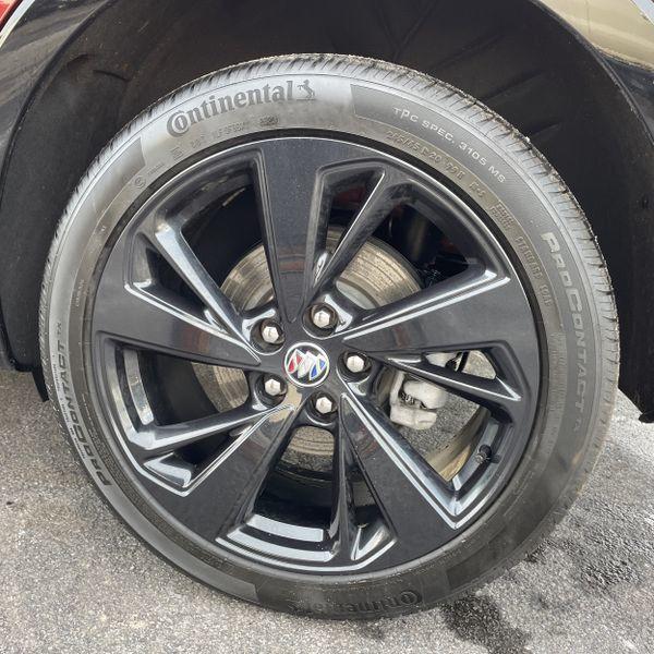 used 2023 Buick Envision car, priced at $32,667