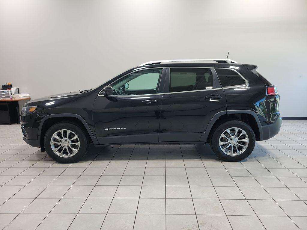 used 2020 Jeep Cherokee car, priced at $17,500