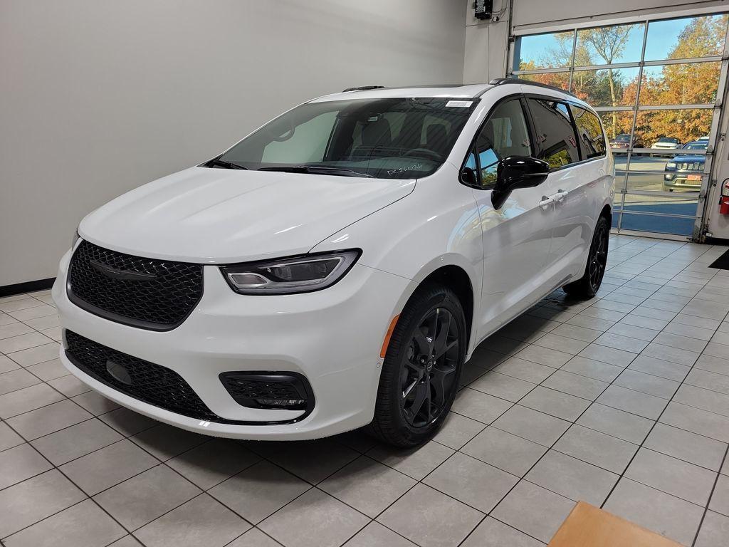 new 2026 Chrysler Pacifica car, priced at $53,535