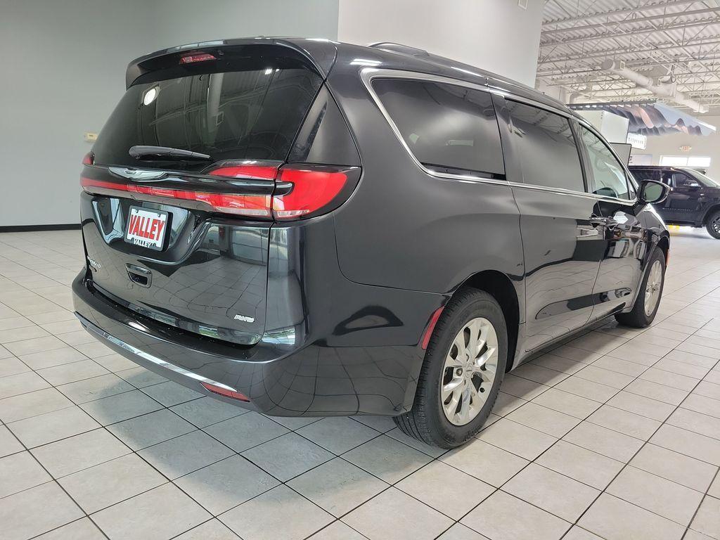 used 2022 Chrysler Pacifica car, priced at $24,637