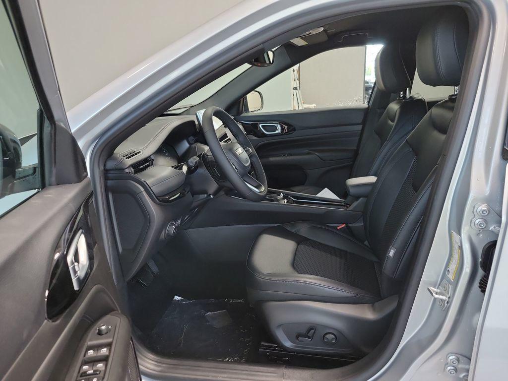 new 2026 Jeep Compass car, priced at $33,600