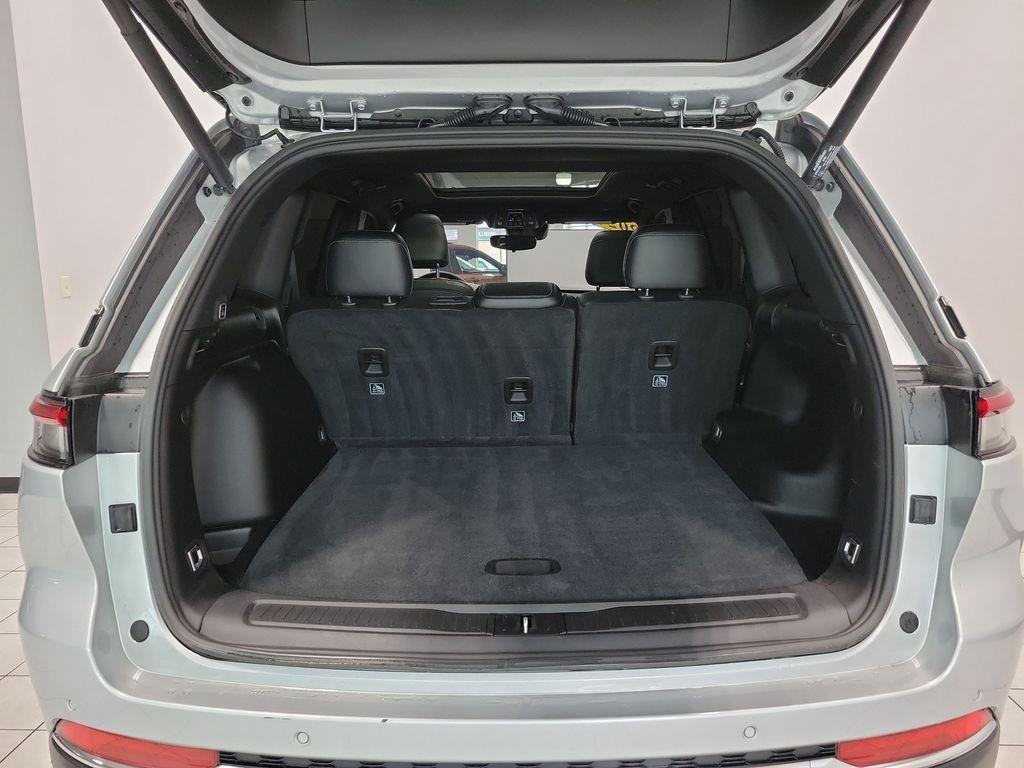 used 2024 Jeep Grand Cherokee car, priced at $31,500