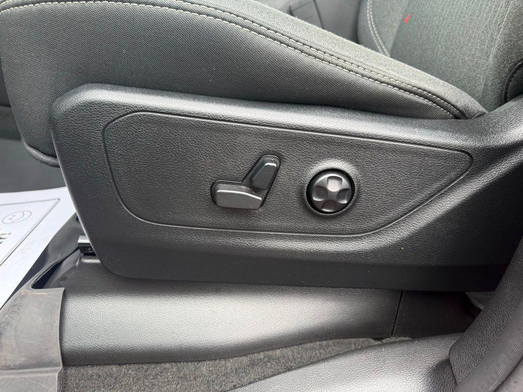 used 2021 Ram 1500 car, priced at $34,000