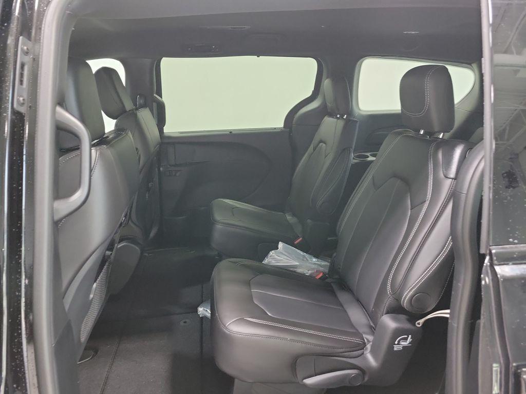 new 2026 Chrysler Pacifica car, priced at $47,305