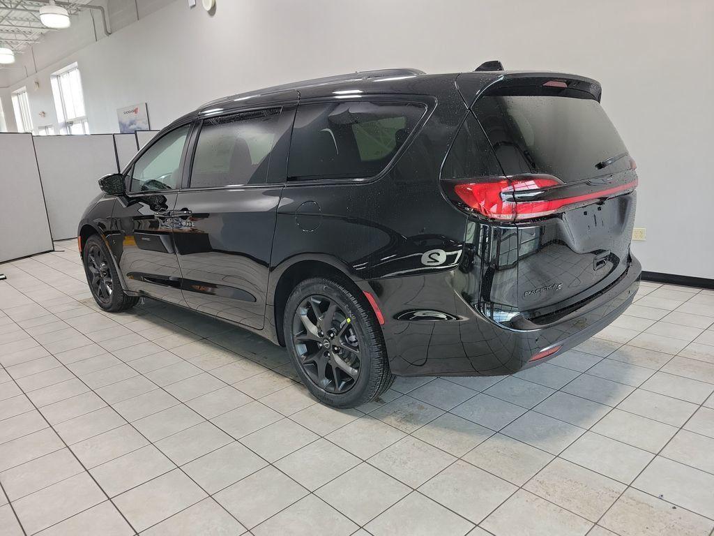 new 2026 Chrysler Pacifica car, priced at $47,305
