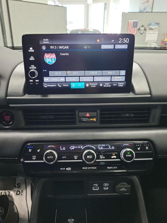 used 2025 Honda Pilot car, priced at $49,405
