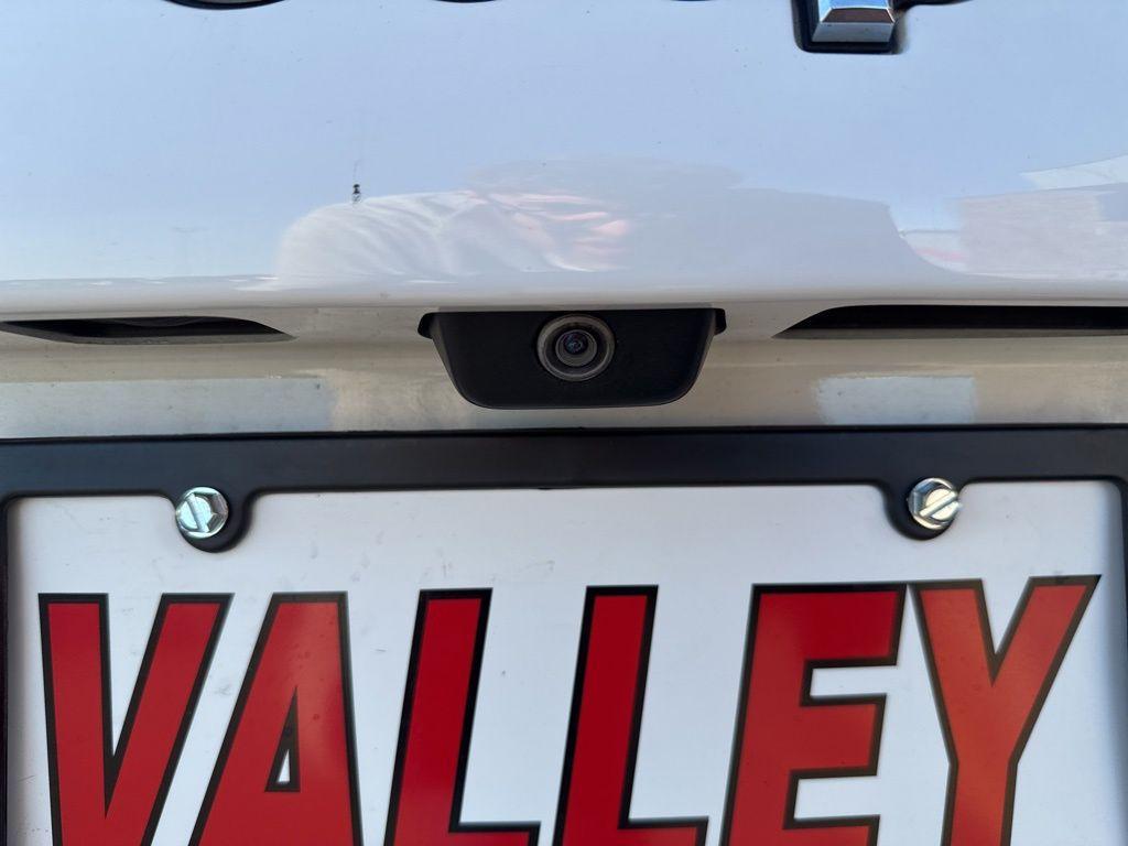 used 2019 Jeep Cherokee car