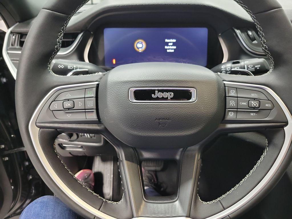 new 2025 Jeep Grand Cherokee L car, priced at $44,092