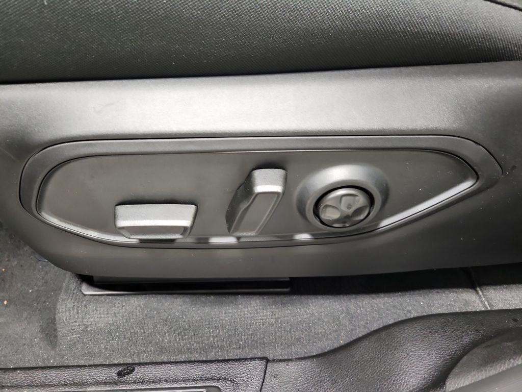 new 2025 Jeep Grand Cherokee L car, priced at $44,092