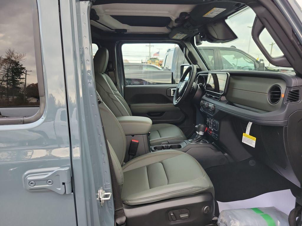 new 2026 Jeep Gladiator car, priced at $64,815