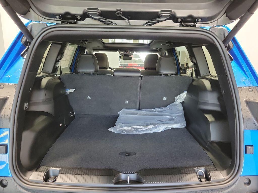new 2026 Jeep Cherokee car, priced at $39,415