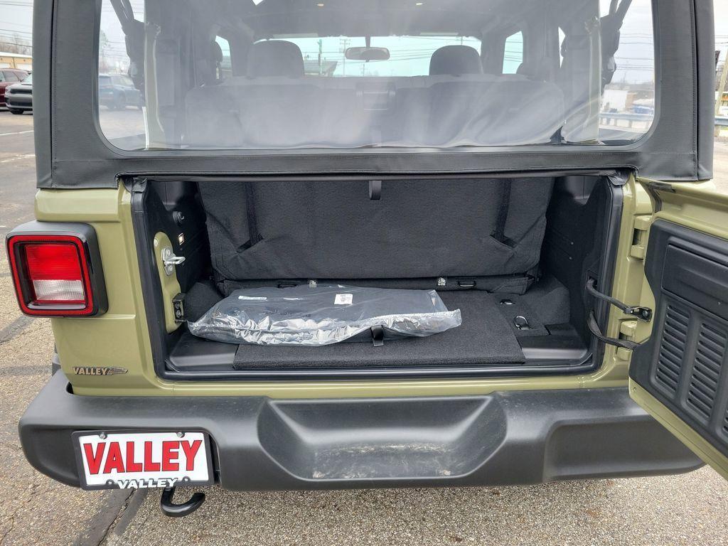 new 2026 Jeep Wrangler car, priced at $34,298