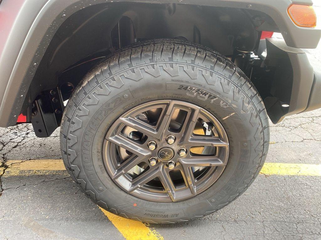new 2025 Jeep Wrangler car, priced at $42,556