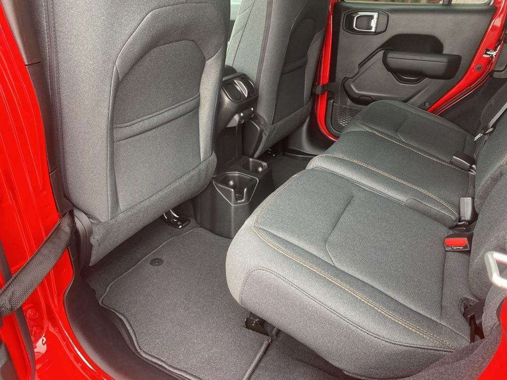 new 2025 Jeep Wrangler car, priced at $42,556